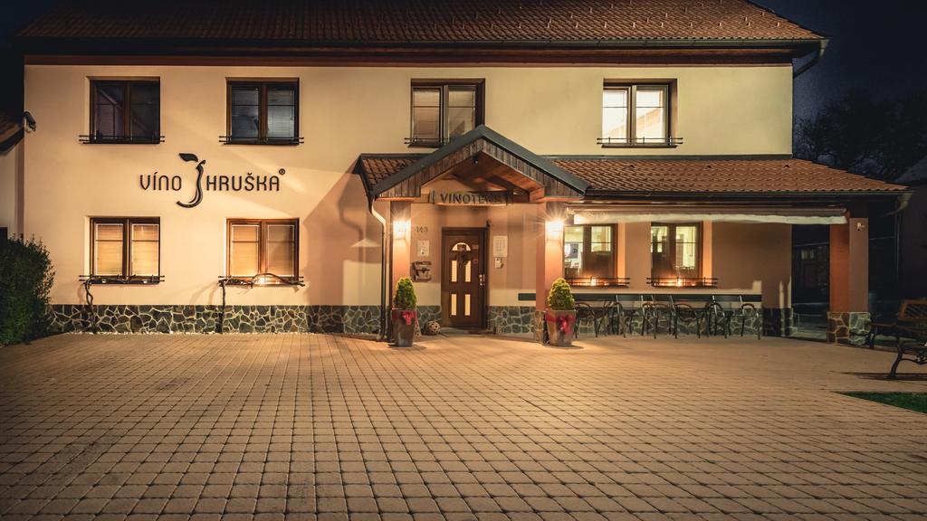 Penzion Vino Hruska Blatnička Cameră foto